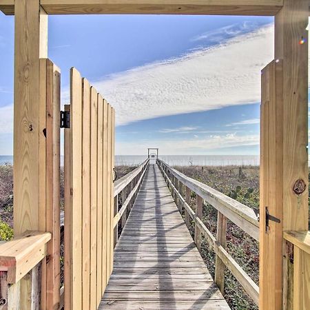Ocean-View Condo With Deck, Steps To Carolina Beach! Buitenkant foto