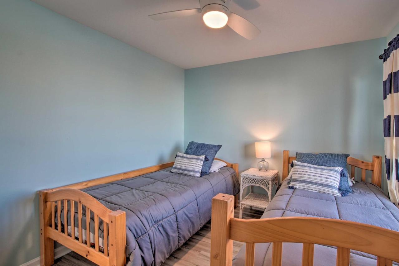 Ocean-View Condo With Deck, Steps To Carolina Beach! Buitenkant foto