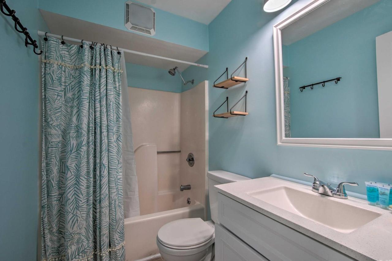 Ocean-View Condo With Deck, Steps To Carolina Beach! Buitenkant foto